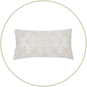 <p><strong>Cushions</strong></p>