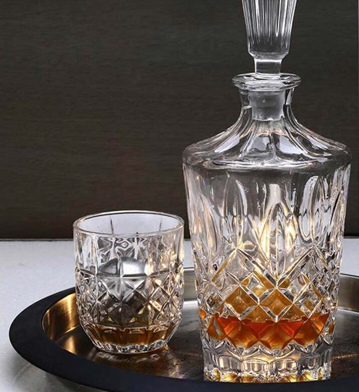 Bond Harding Glass Decanter 900 Ml