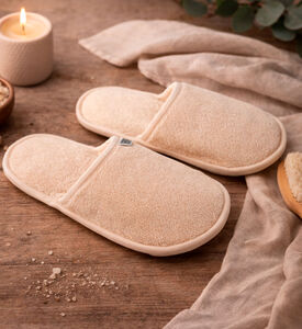 Home Deco and More Double Polycotton Country Meadow Reverse Duvet Cover 4-piece Set, Cream, Packshot View