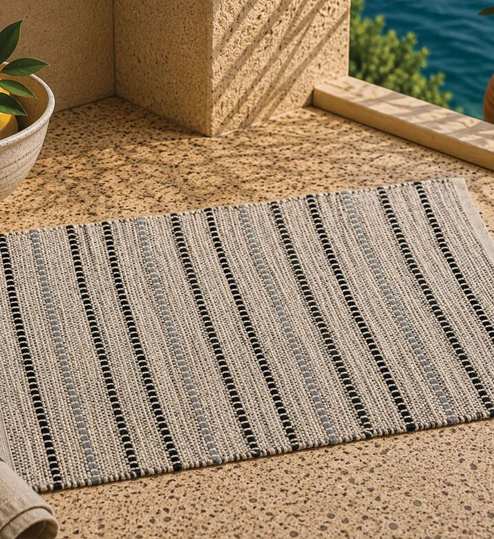 Home Deco and More Woven Recycled Cotton Rug, Packshot View
