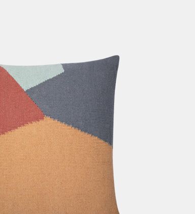 Daze Woven Filler-vacuum Cushion