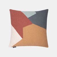 Daze Woven Filler-vacuum Cushion