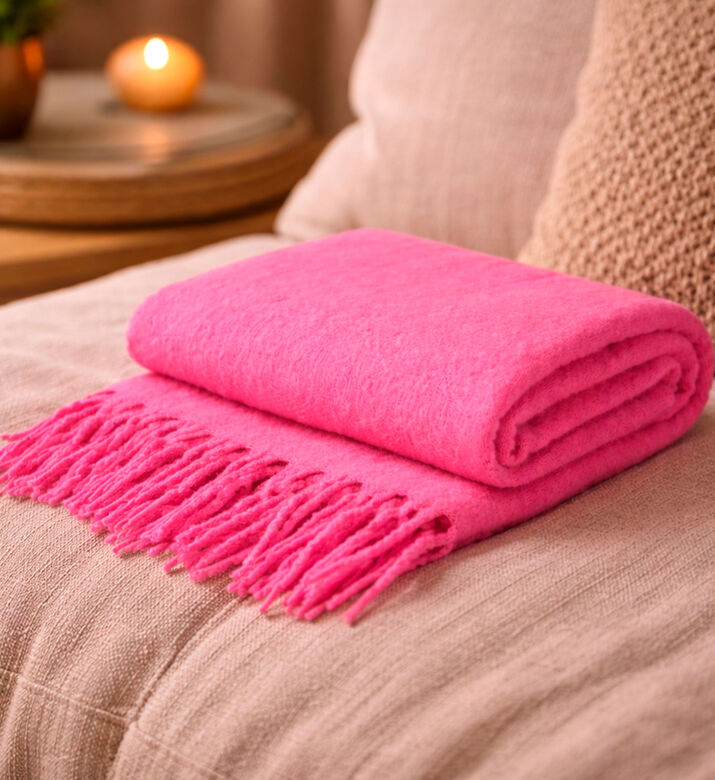 Home Deco and More Plaid Woven Rectangular-shaped Throw, Pink, Packshot View