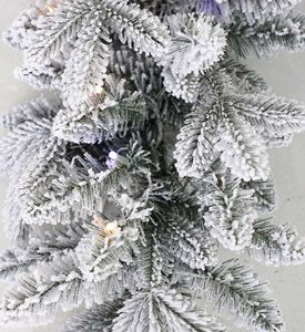 Home Deco and More Garland Runer Grn Mix Flck Led, Packshot View