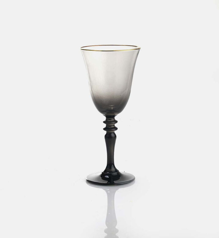 Home Deco and More Ombre-effect Wine Glass, Packshot View