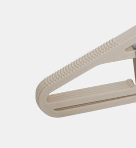 Home Deco and More Plastic Clothes Hanger, Packshot View