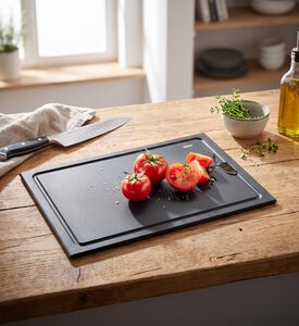 Gefu Slize Medium Juice Groove Chopping Board, Packshot View