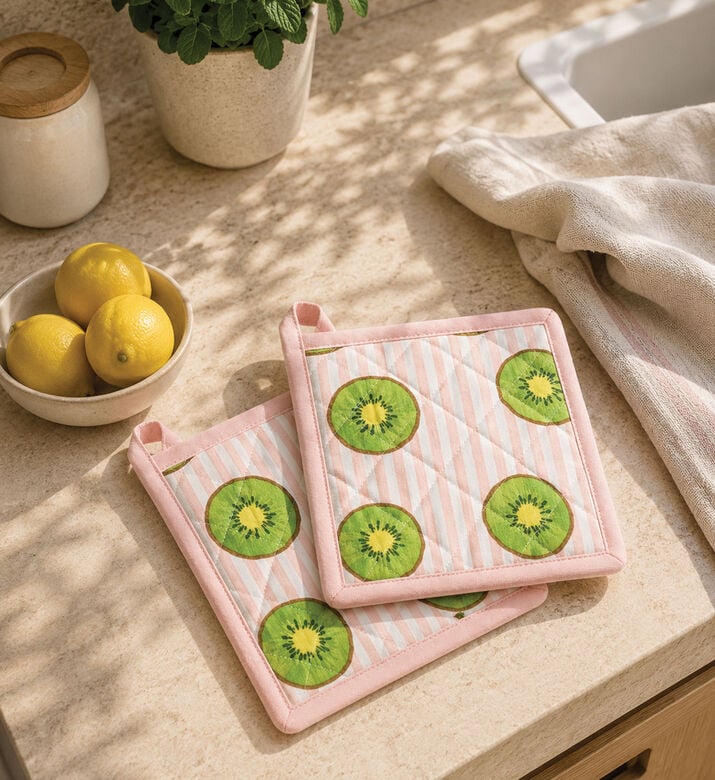 Home Deco and More Kiwi-print Pot Holder, Packshot View