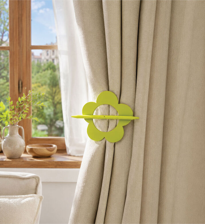 Golfino Wood Daisy-shape Tie-back, Packshot View