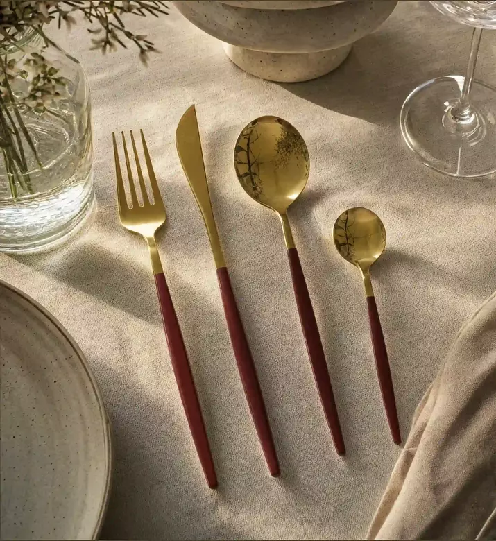 Kaemingk Brushed Stainless Steel Cutlery Set With Oxblood Handles, Model View