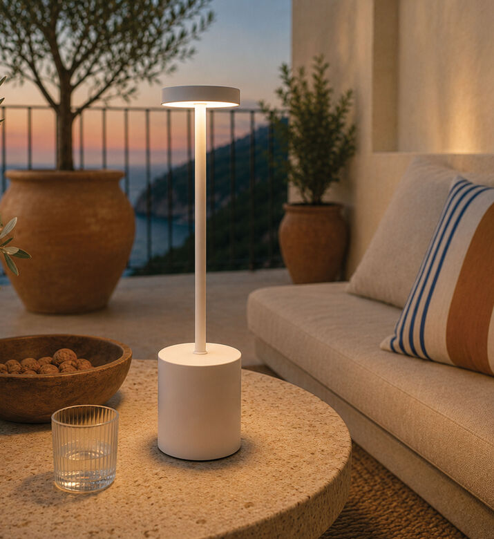 Home Deco and More Minimal Round-head Table Lamp, Packshot View