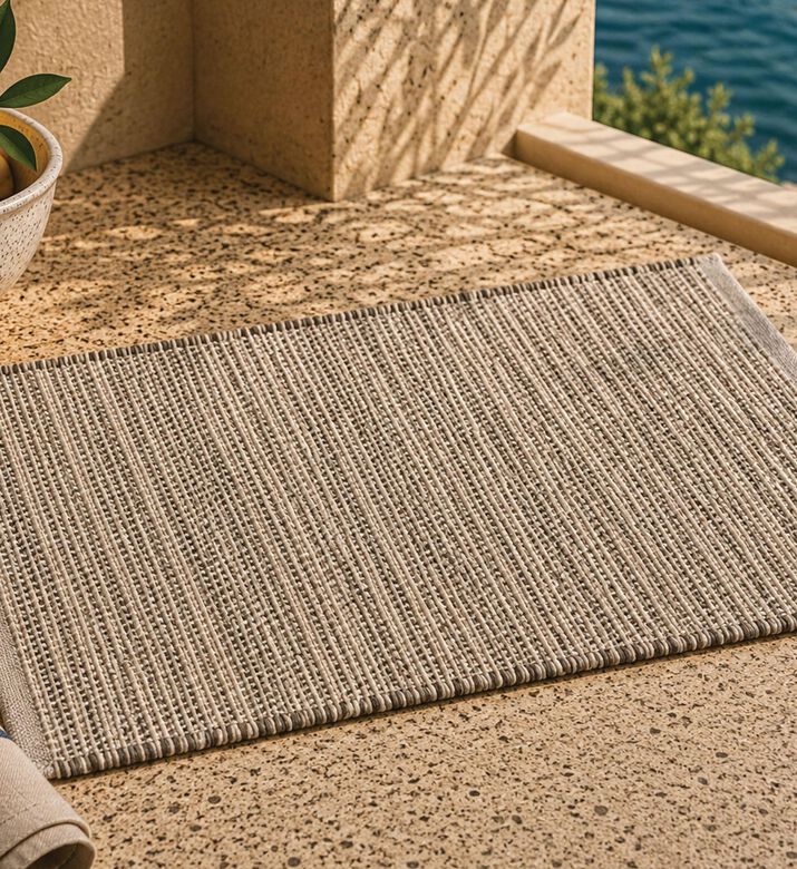 Home Deco and More Woven Recycled Cotton Rug, Packshot View