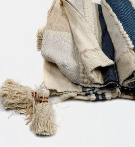 Home Deco and More Cosmic Cotton Handloom Throw, Packshot View