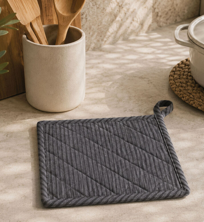 Home Deco and More Cotton Strap Pot Holder, Dark-grey, Packshot View