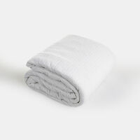 Yasmine Quilted Cotton Blanket
