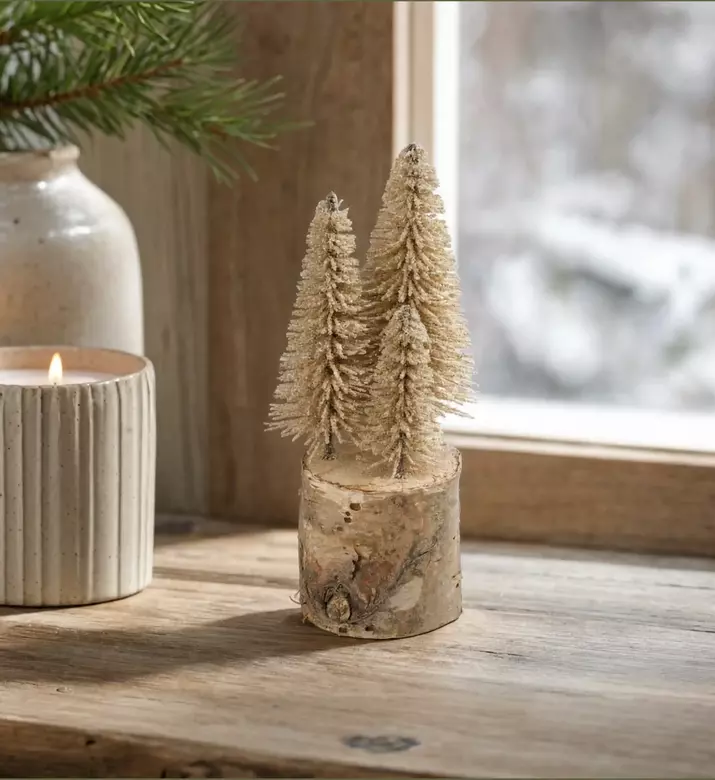 Home Deco and More Christmas Tree Figurine, Model View