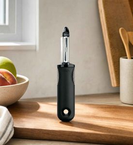 Oxo Serrated Fruits Vegetable Peeler, Model View