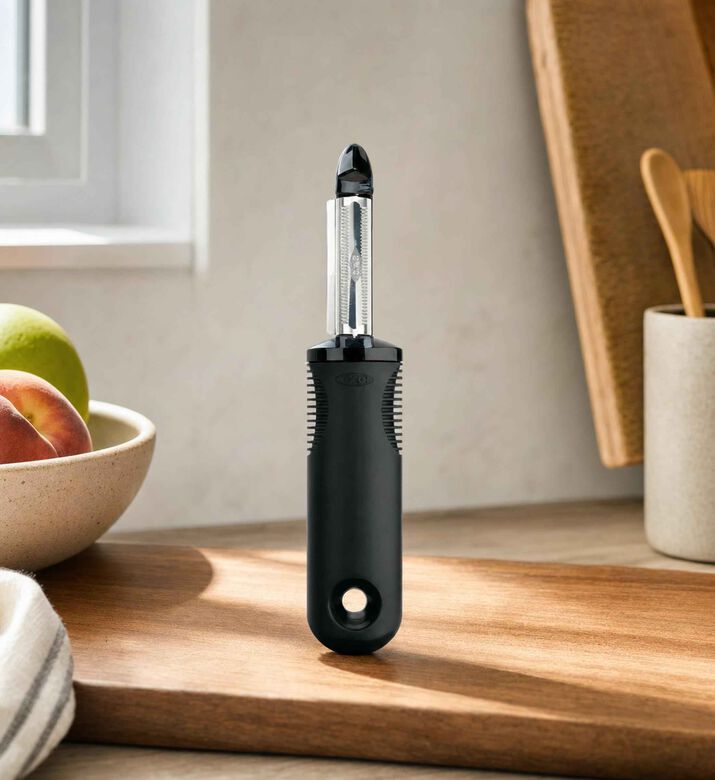 Oxo Serrated Fruits Vegetable Peeler, Model View