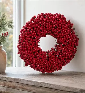 Shishi Circular Berry Wreath 45 Cm, Model View