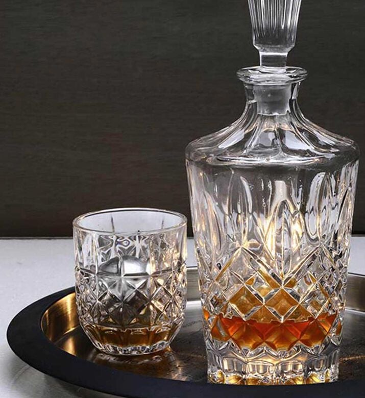 Bond Harding Glass Decanter 900 Ml