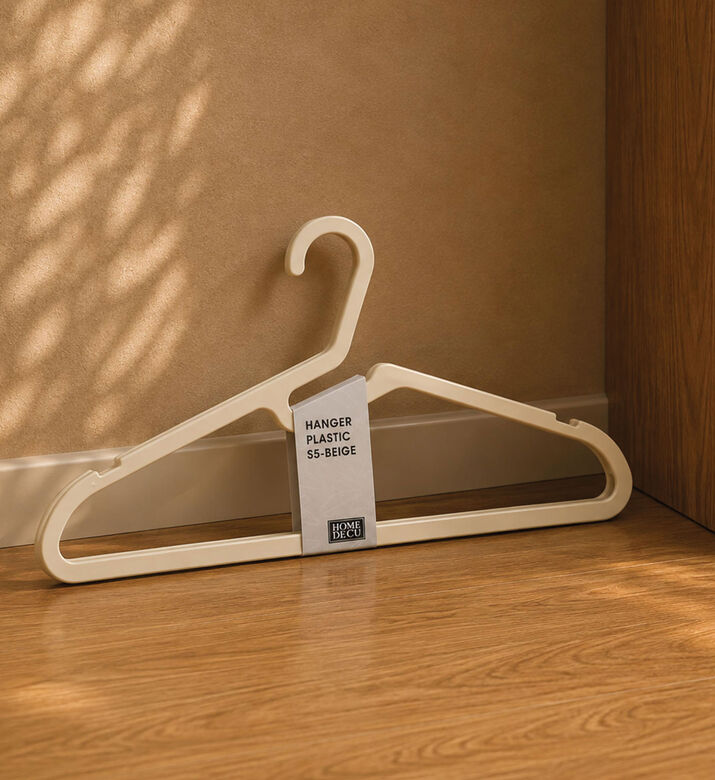 Home Deco and More Rounded Edges Clothes Hanger 5-piece Set, Beige, Packshot View