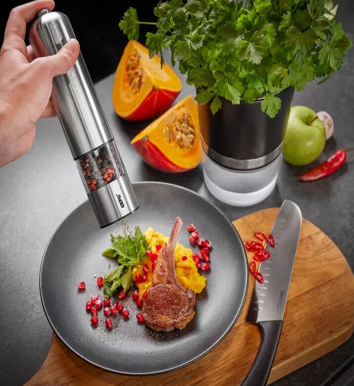 Gefu Trico Salt Pepper Mill, Packshot View