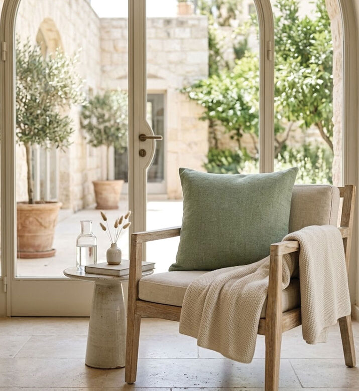 Home Deco and More Tufted Decorative Cushion, Packshot View