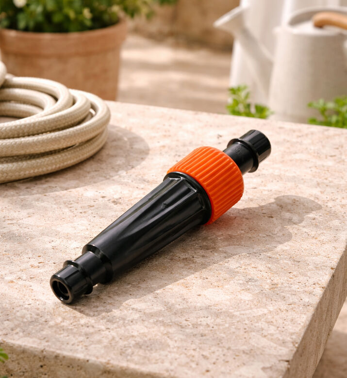 Claber Gardenlife 1-2 Hose In-line Filter, Packshot View