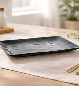 Home Deco and More Porcelain Contrast Rim Rectangular Plate, Packshot View