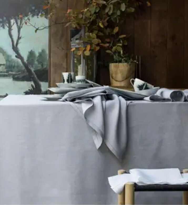 Florence Tourterelle Linen Table Cloth