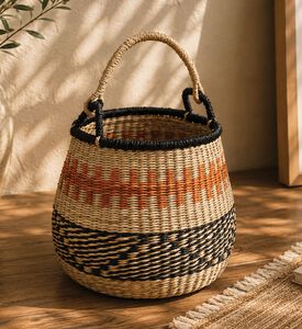 Home Deco and More Waterhyacint Handled Basket, Packshot View