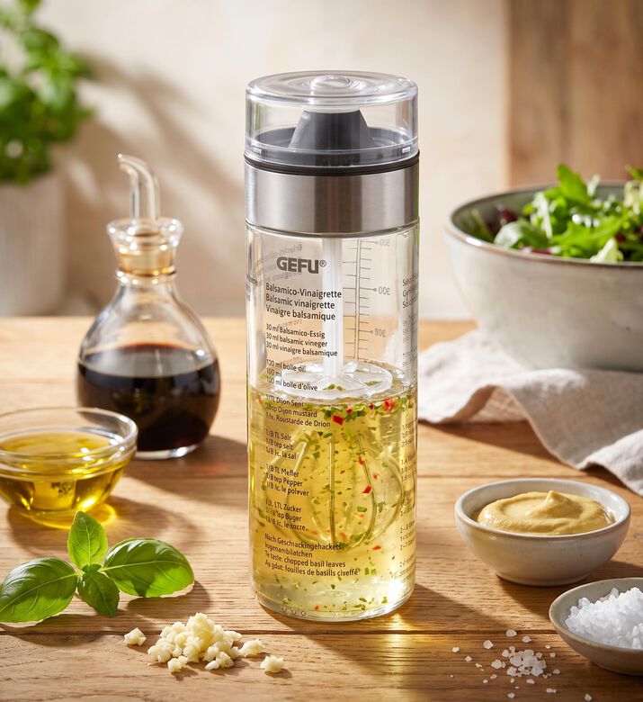 Gefu Mix Dressing Shaker, Packshot View