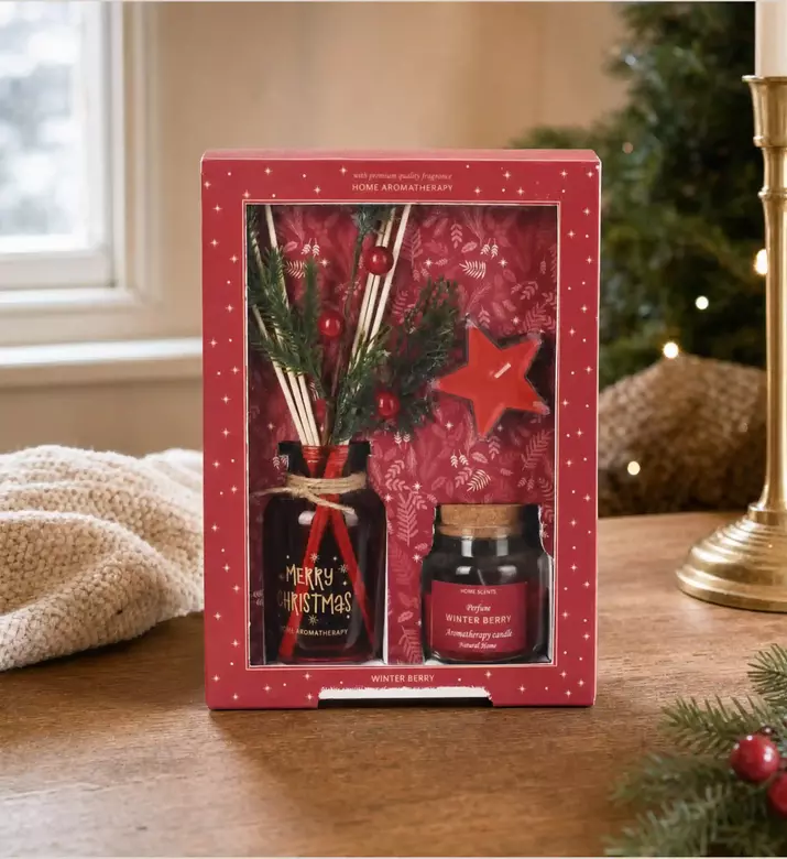 Home Deco and More Christmas Design 3-piece Gift Set, Model View