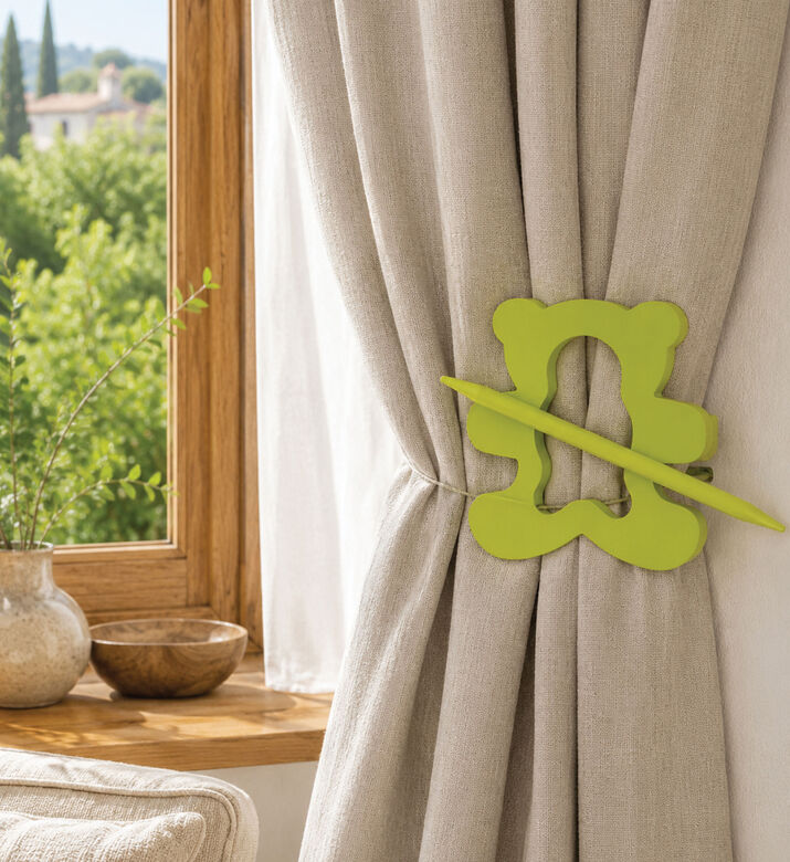 Golfino Wooden Bear Curtain Tieback, Green, Packshot View