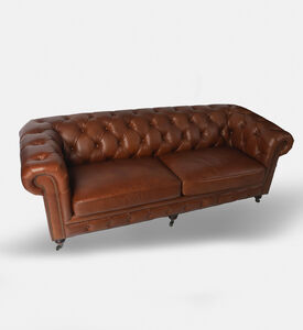 Home Deco and More Chesterfield Sheffield Sofa, Packshot View
