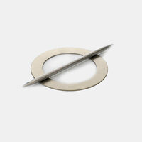 Brass-finish Round Iron Embrace