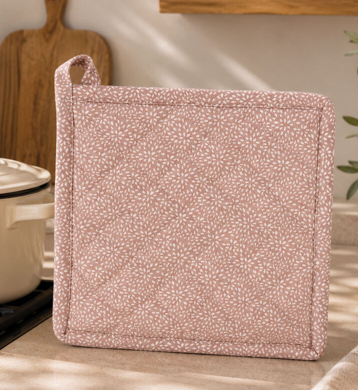 Home Deco and More Quilted Design Pot Holder, Pink, Packshot View