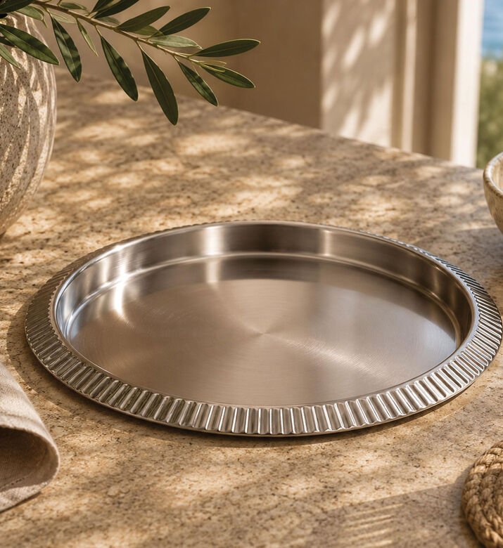 Home Deco and More Round-shape Serving Tray, Packshot View