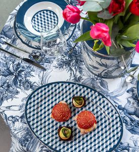 Versailles Oval Plate