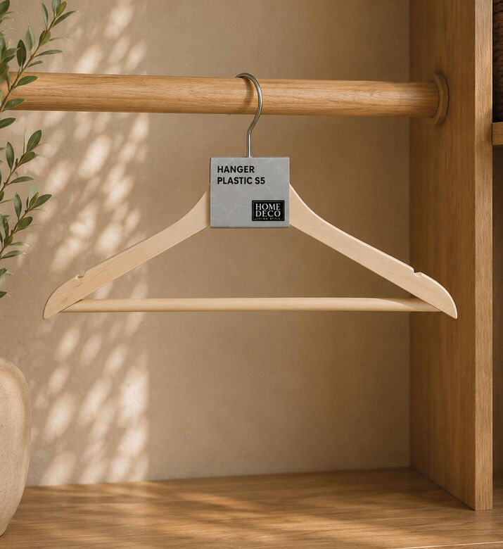 Home Deco and More Plastic Hook Clothes Hanger, Packshot View