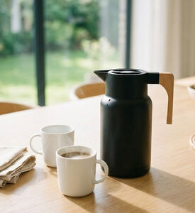 Excellent Houseware Wooden Handle Vacuum Jug, Black, Packshot View
