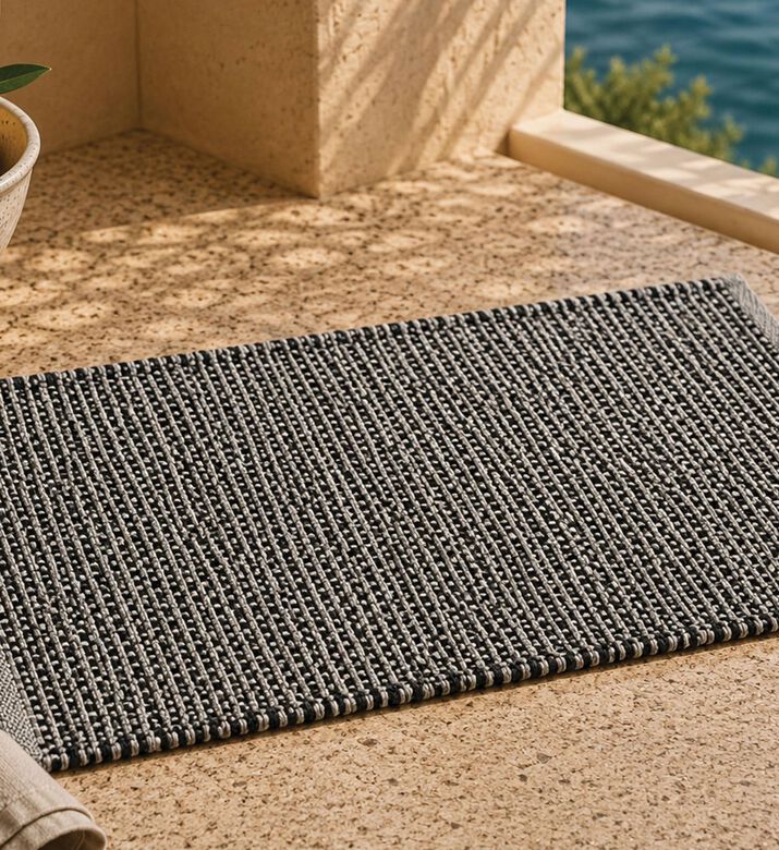 Home Deco and More Woven Recycled Cotton Rug, Packshot View