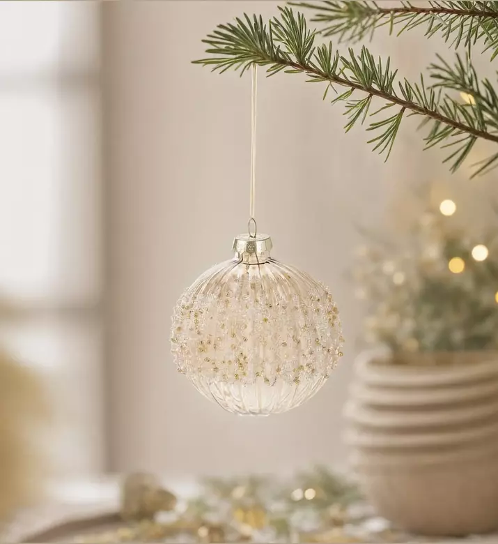 Home Deco and More Gold Glitter Dot Small Tear-drop Ornament, Model View