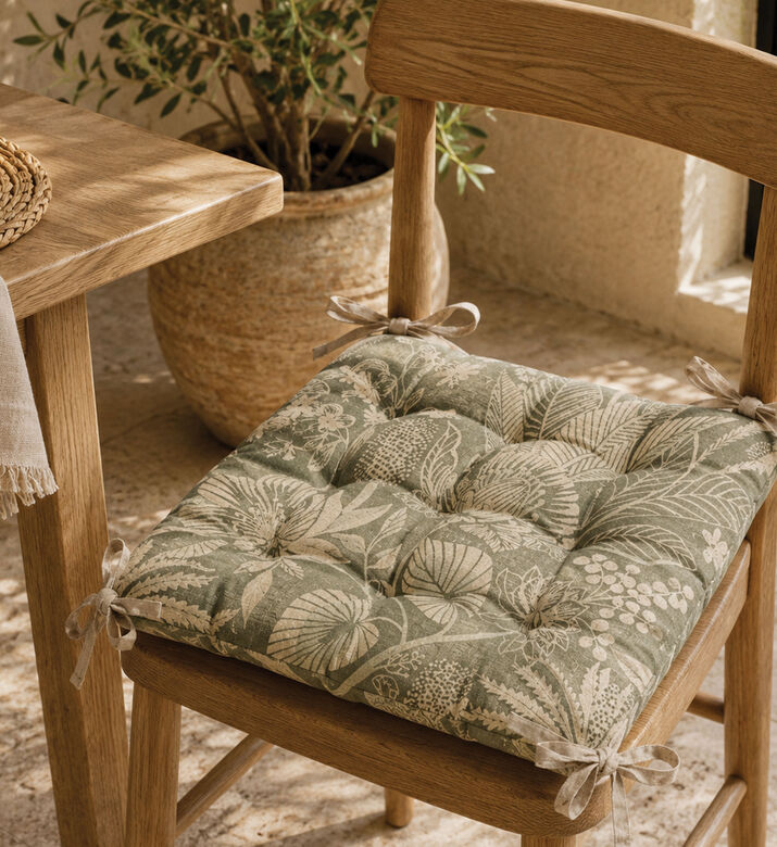 Home Deco and More Botanical Seat Cushion, Packshot View