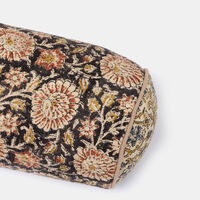 Lakshmi Tube Cotton Filled And Vaccumed Cushion