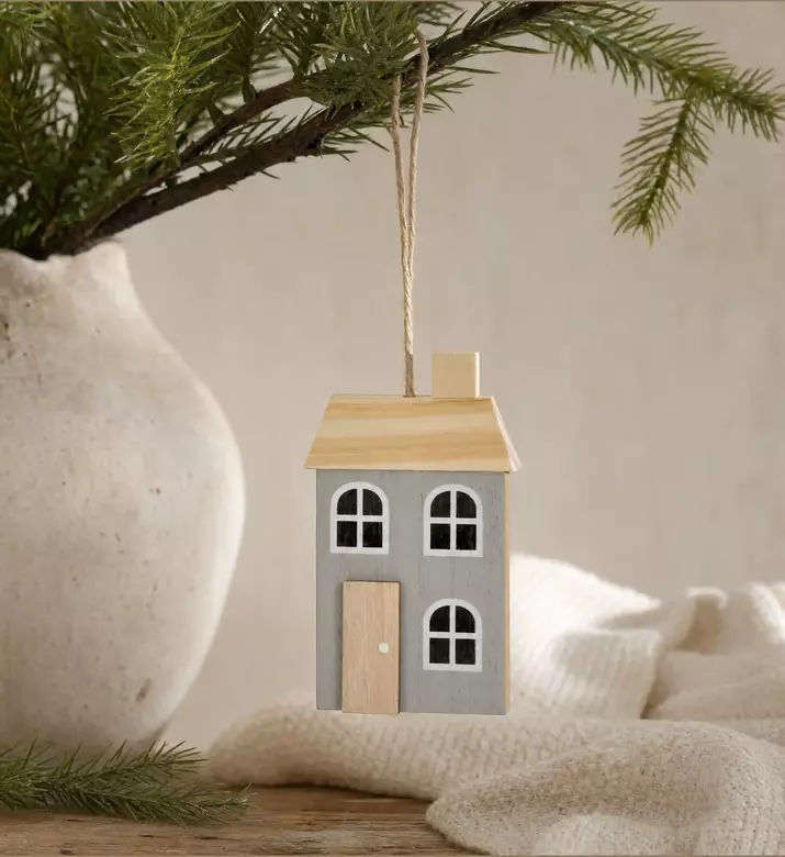 Home Deco and More Hanging Christmas Miniature House, Model View