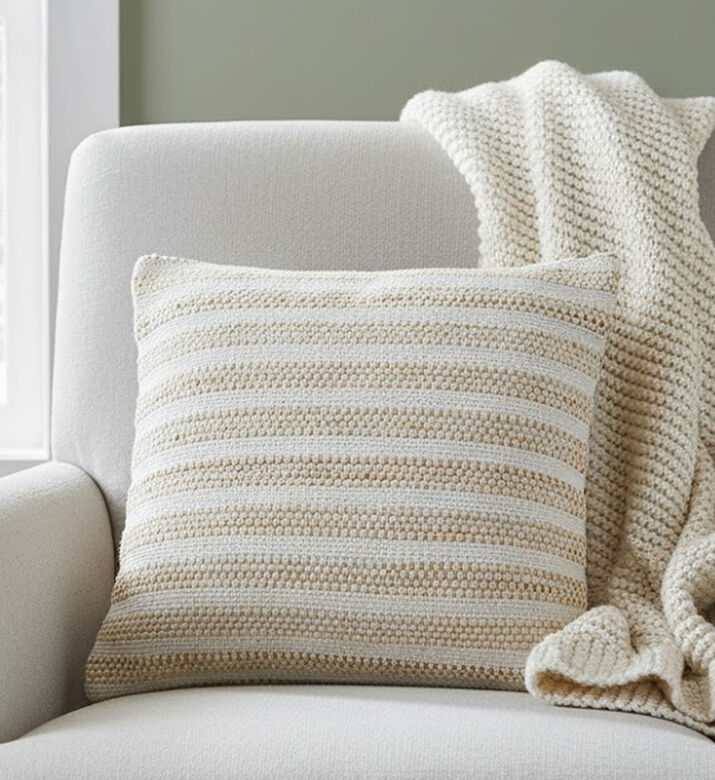 Home and Styling Jutta Thick Filled And Vaccumed Cushion, Packshot View