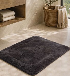 Home Deco and More Faux-fur Rectangular Small Rug, Black, 150x100-cm, Packshot View