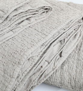 Yasmine Quilted Cotton Blanket