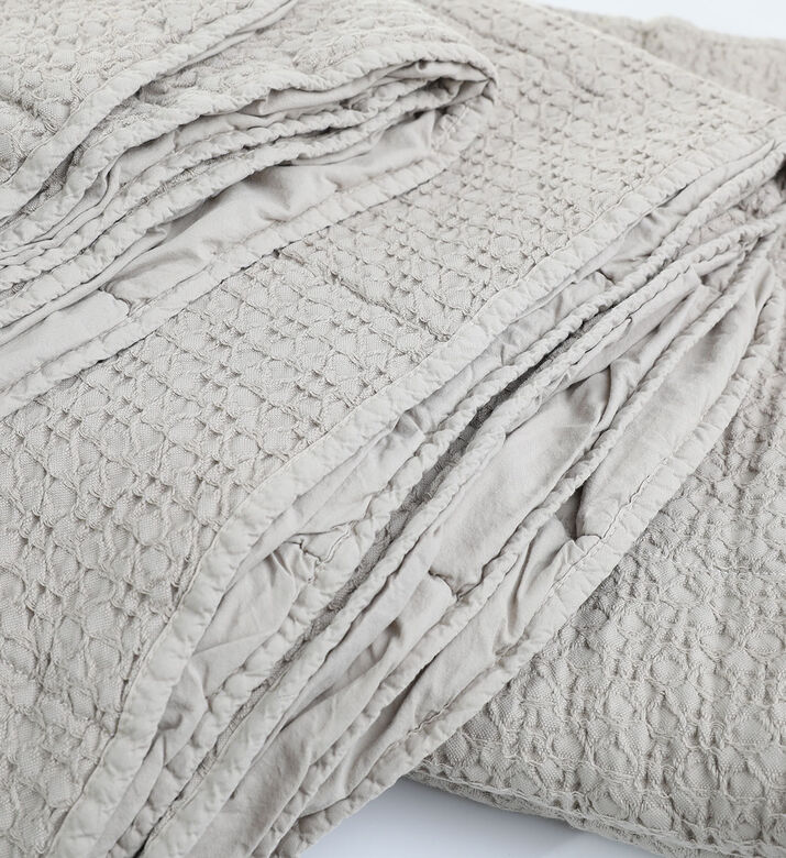 Yasmine Quilted Cotton Blanket